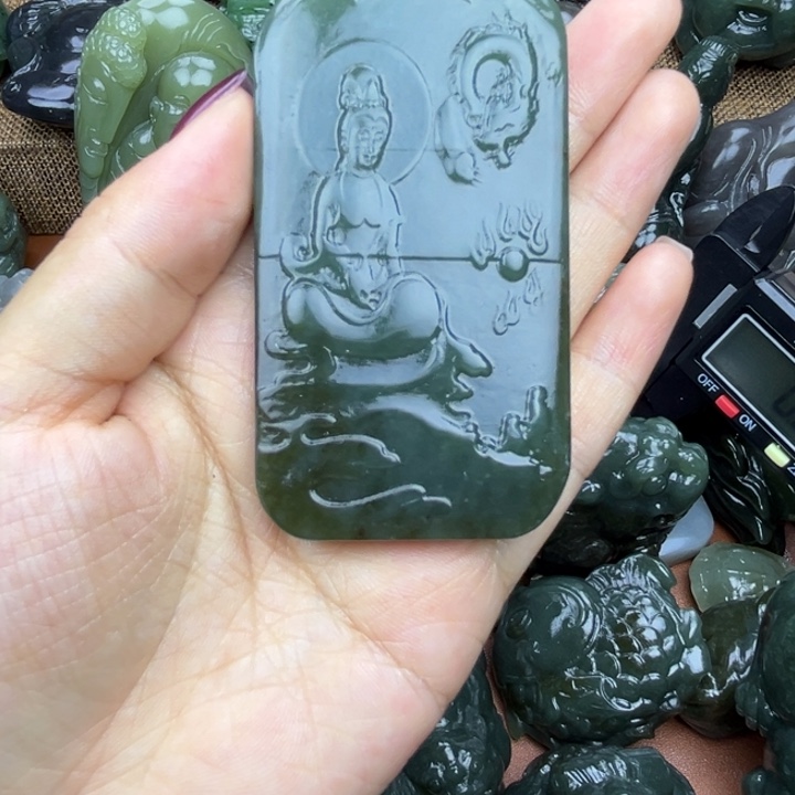 和田玉未镶嵌挂件