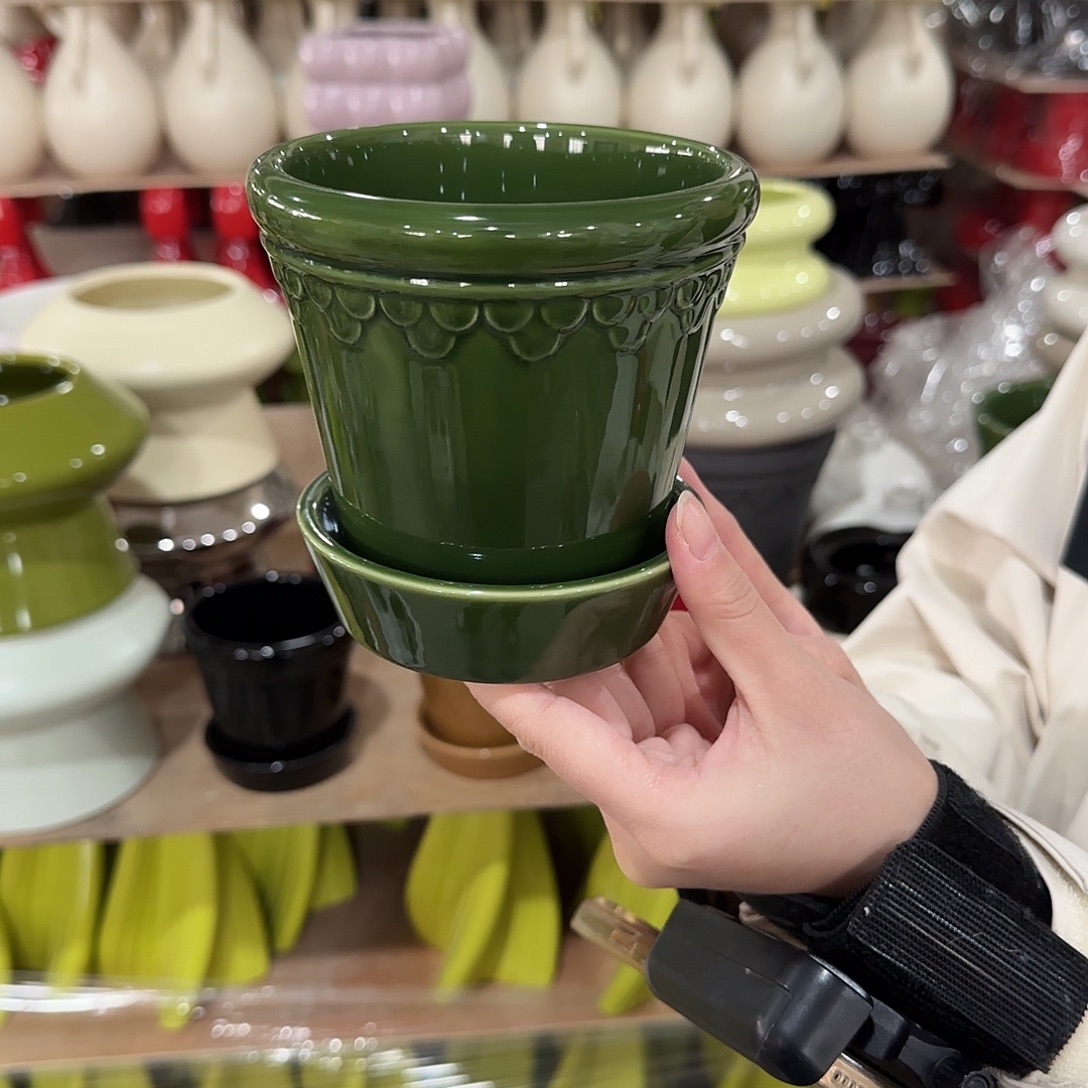 b4绿色带托花盆花盆花盆