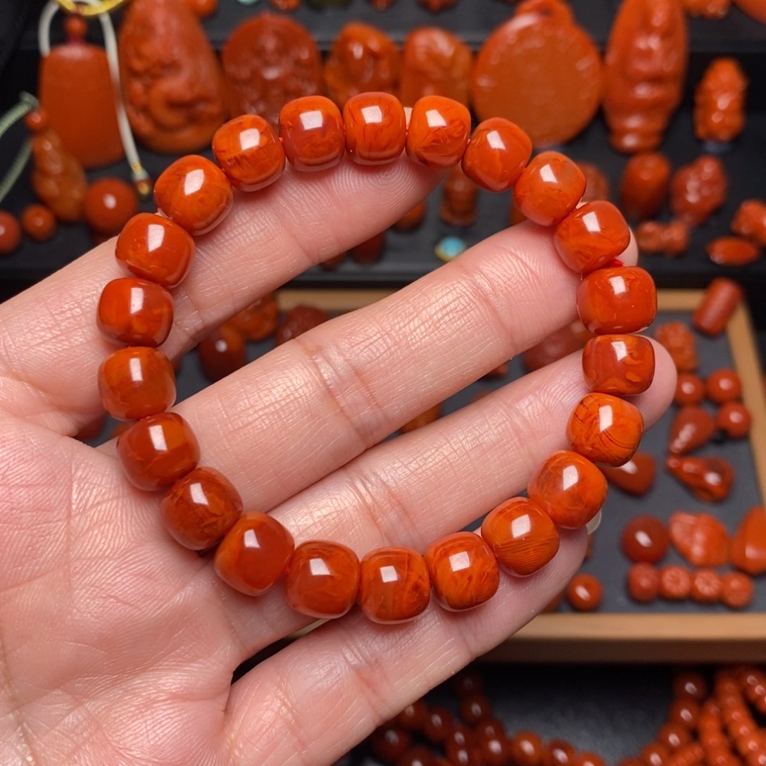 南红玛瑙老型9.8未镶嵌桃*