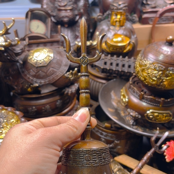 铜器摆件收收藏藏