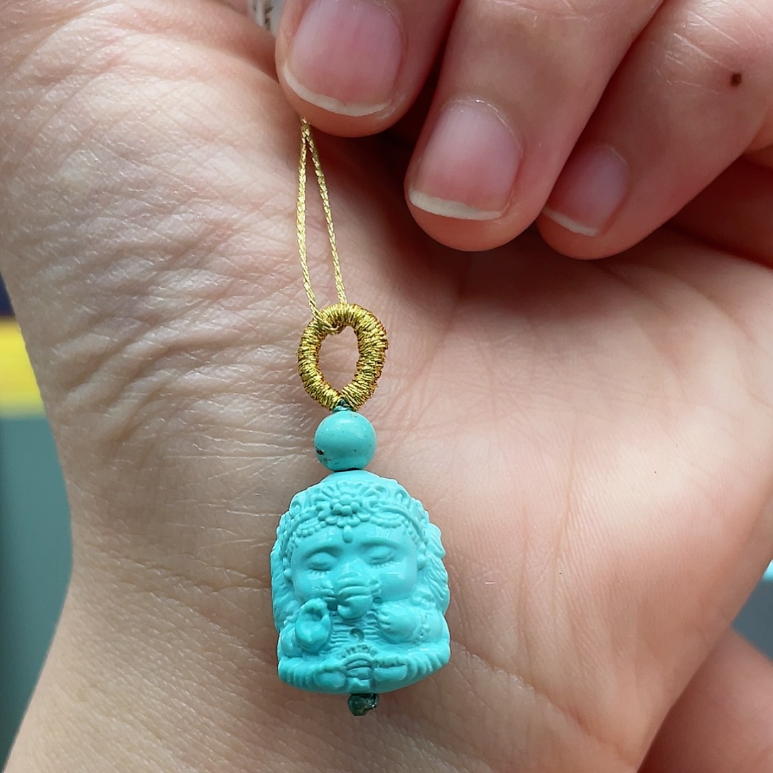 绿松石颈饰未镶嵌