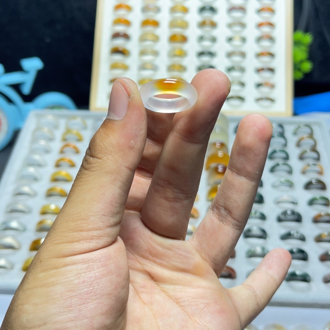 玛瑙/玉髓戒指未镶嵌冷*阳