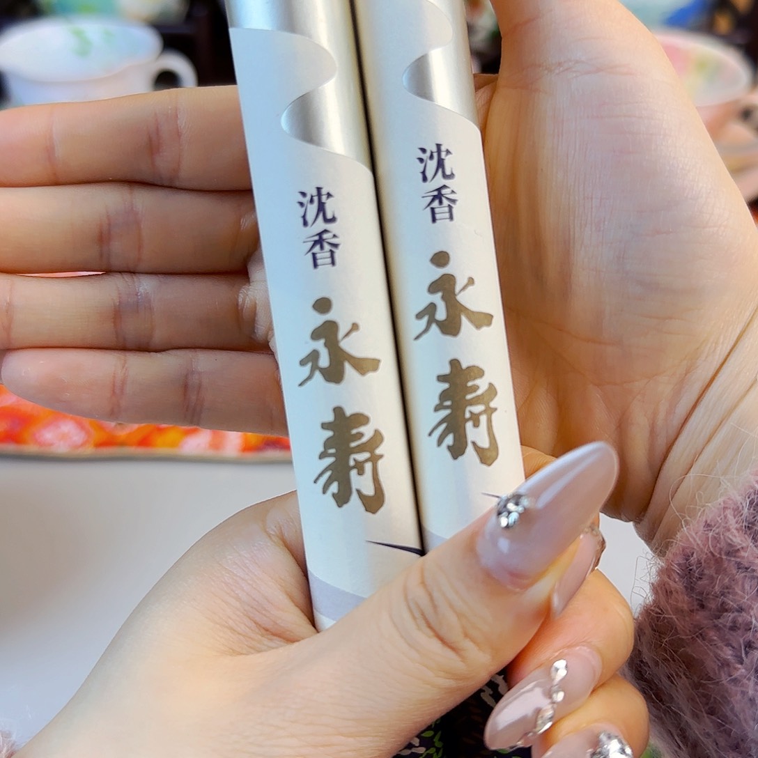 他家茶具瓷器真美！