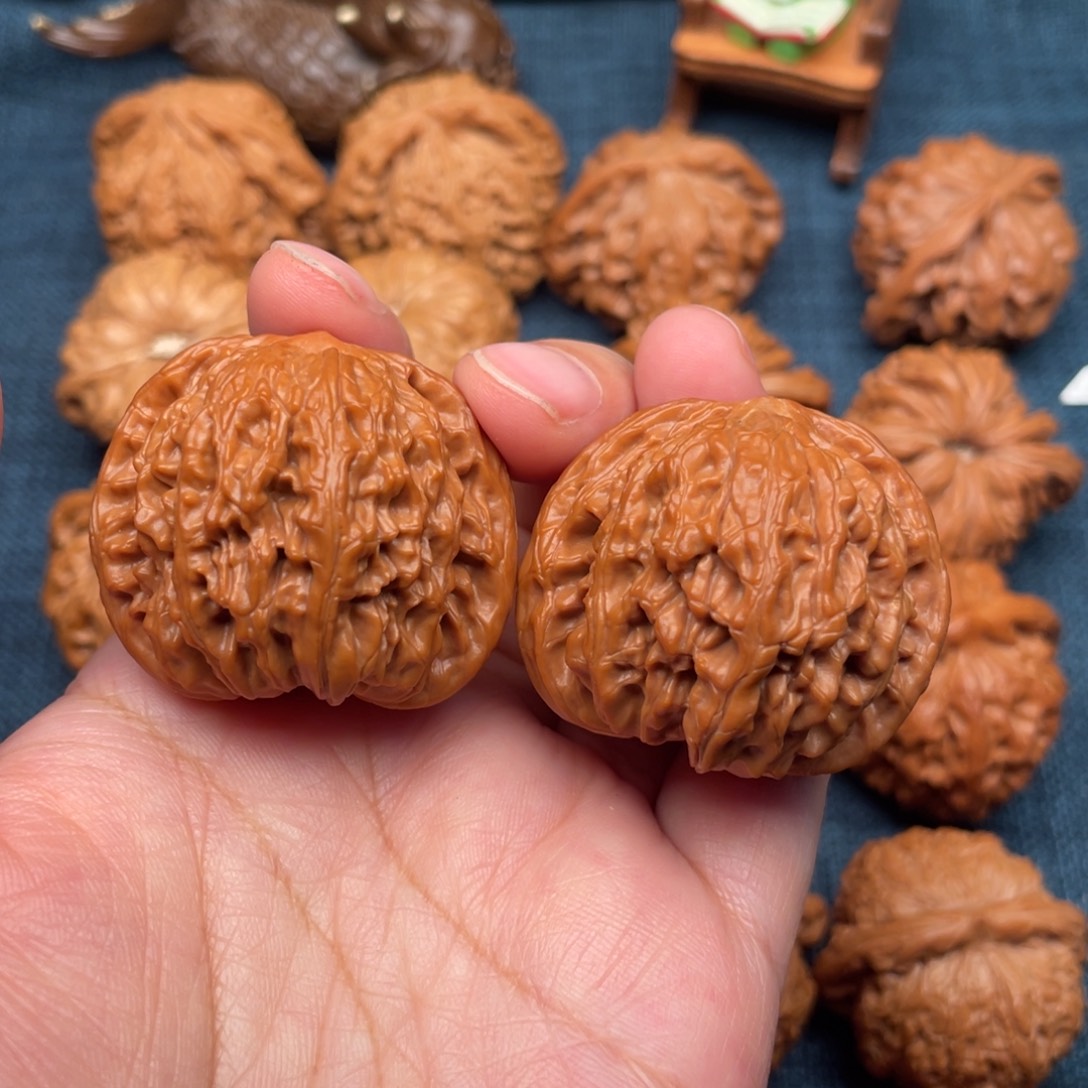 文玩核桃把件42毕业山地正磨全品