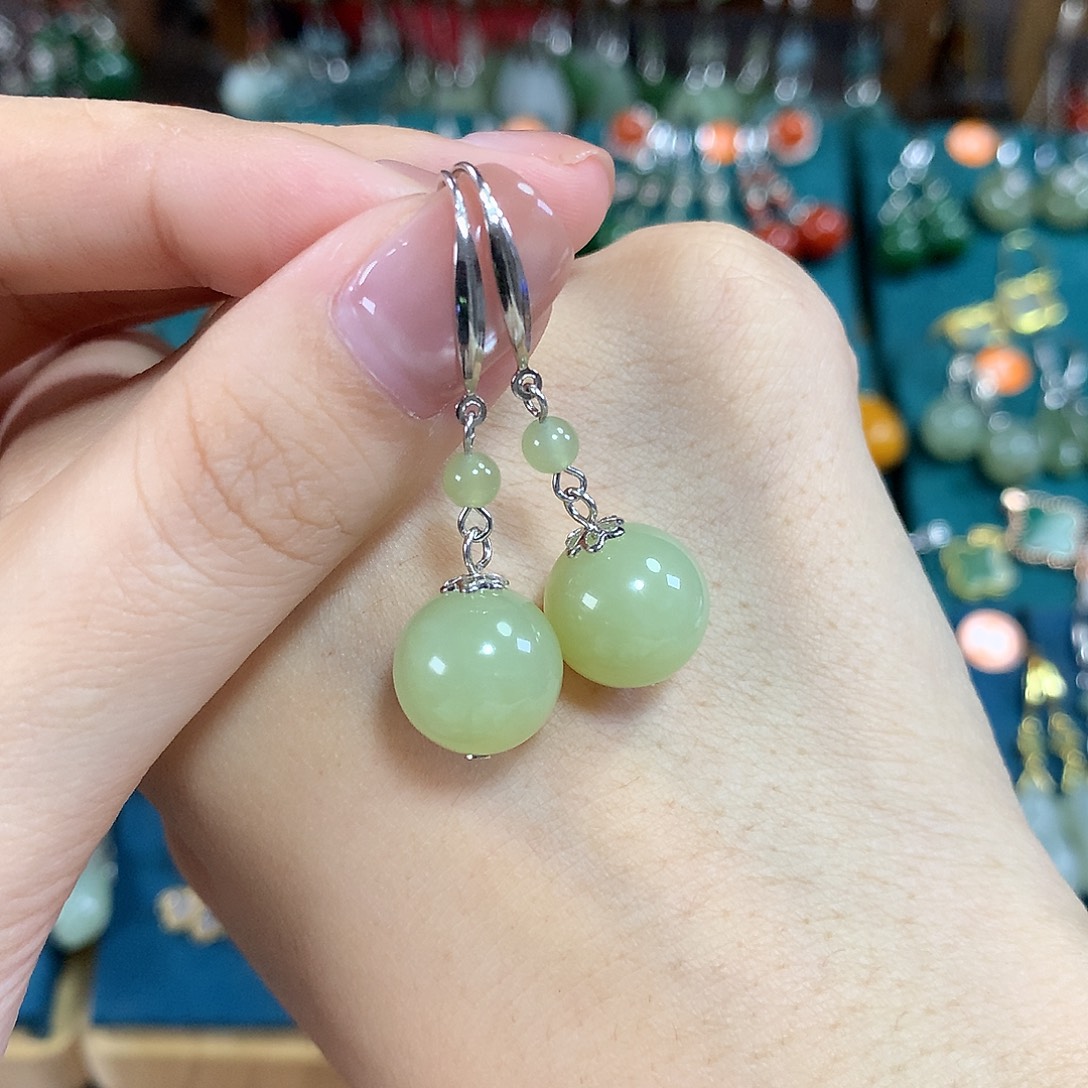 和田玉银S925镶嵌耳饰卡12左右