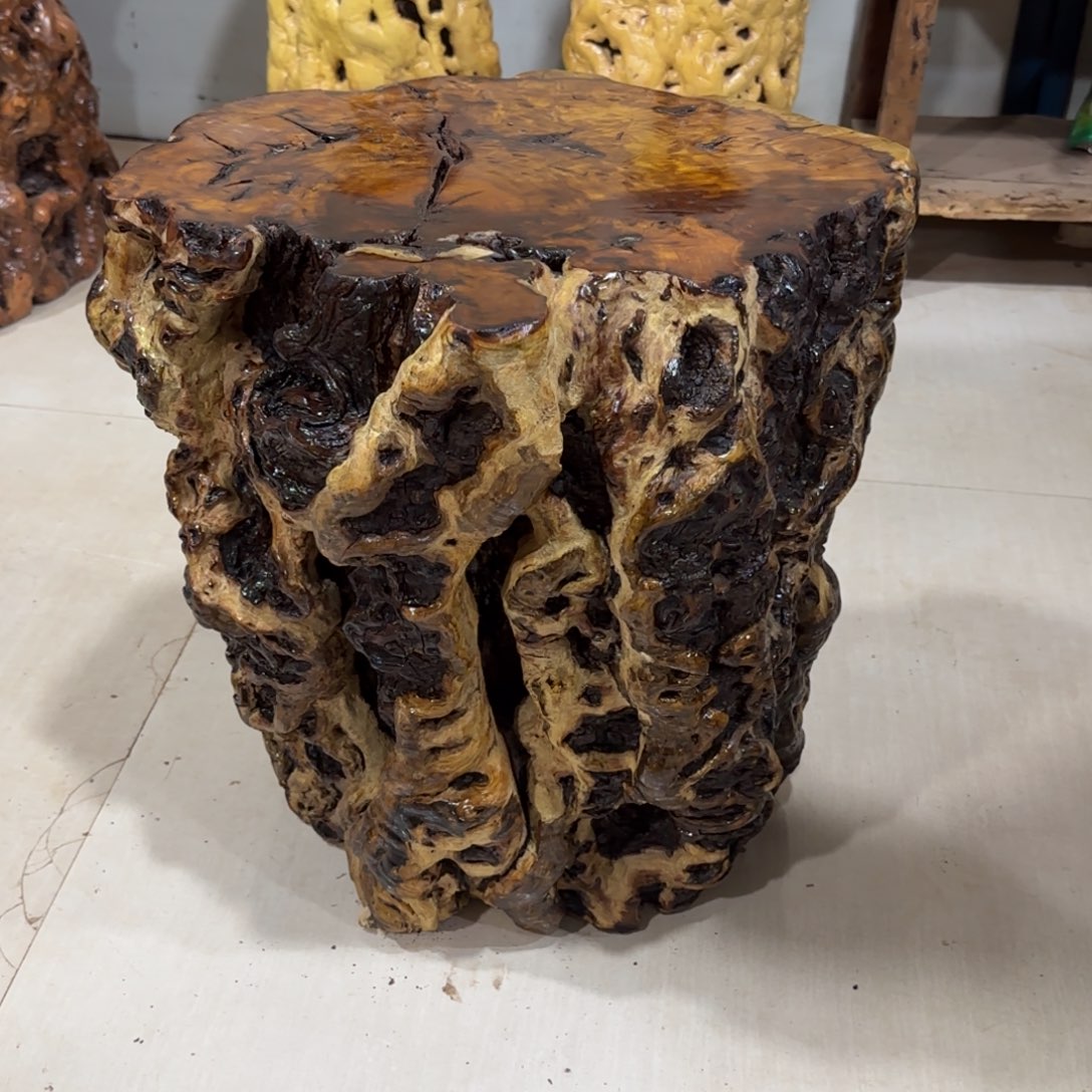 龙***猫龙纹鸡心枣木手工艺品 