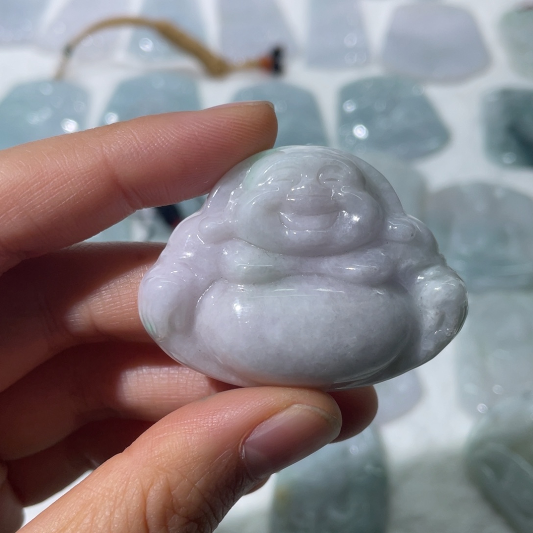 翡翠未镶嵌颈饰佛公，瑕疵
