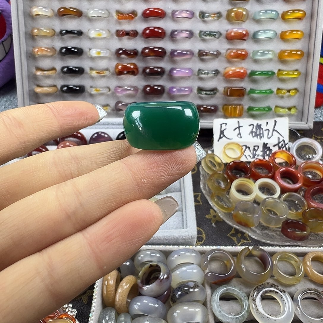 玛瑙/玉髓未镶嵌戒圈A3不退换18.5港19