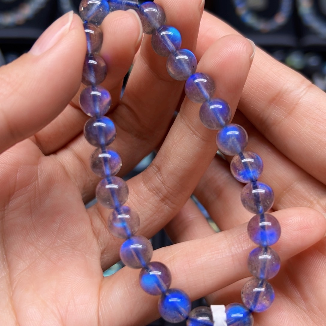 未镶嵌手链长石7.8左右