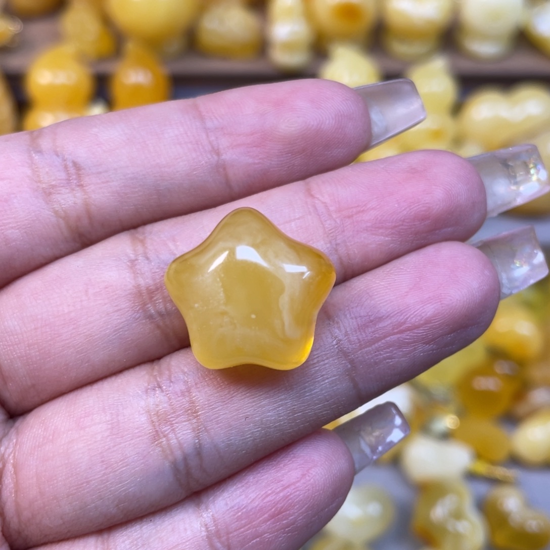 琥珀未镶嵌珠宝奇石