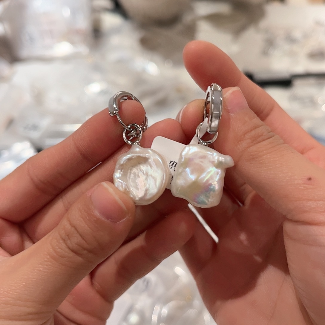 淡水珍珠耳饰合金