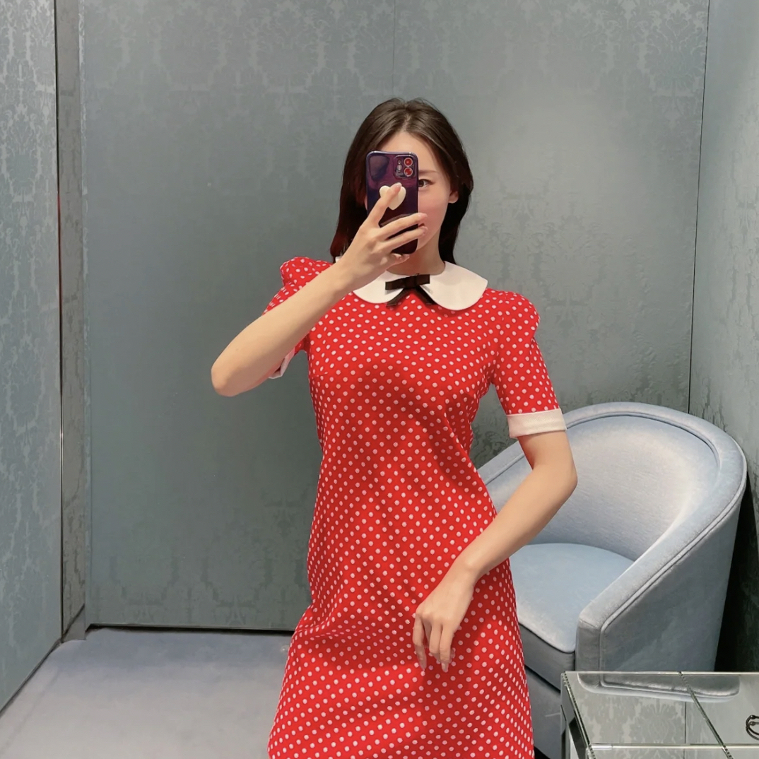 99新 MIU MIU/缪缪 bk167 内购红色波点连衣裙 36码