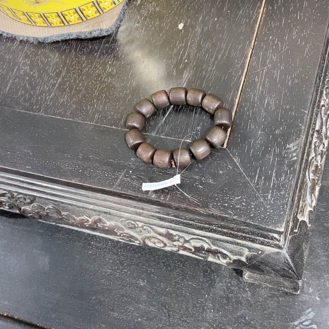 摆件奇**石好好的休息一下