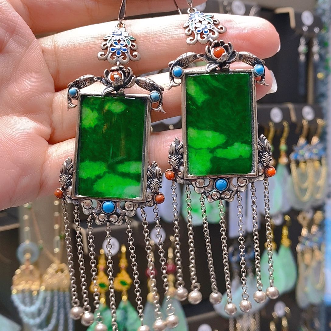 未镶嵌翡翠耳饰翡翠