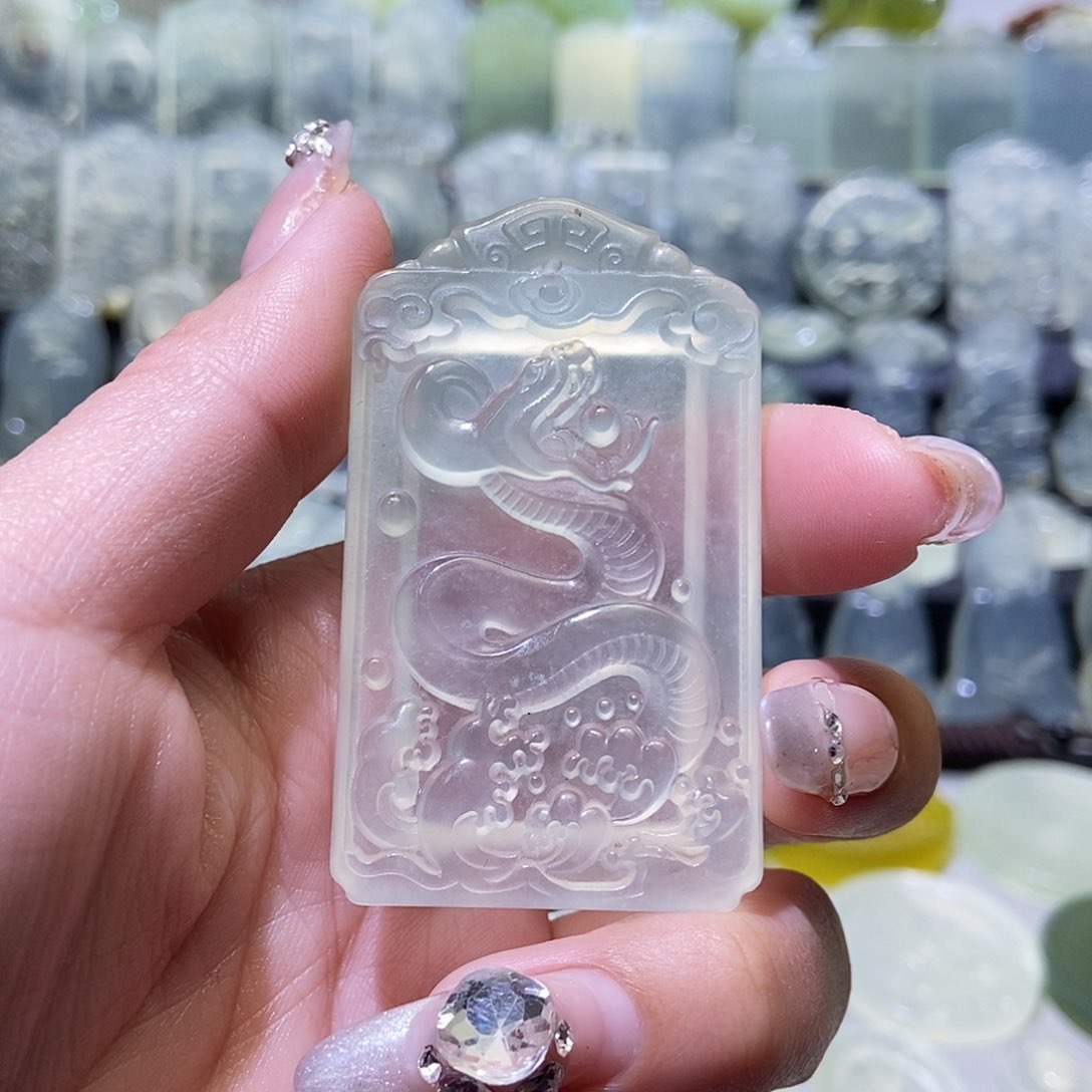 岫玉吊坠未镶嵌吊坠