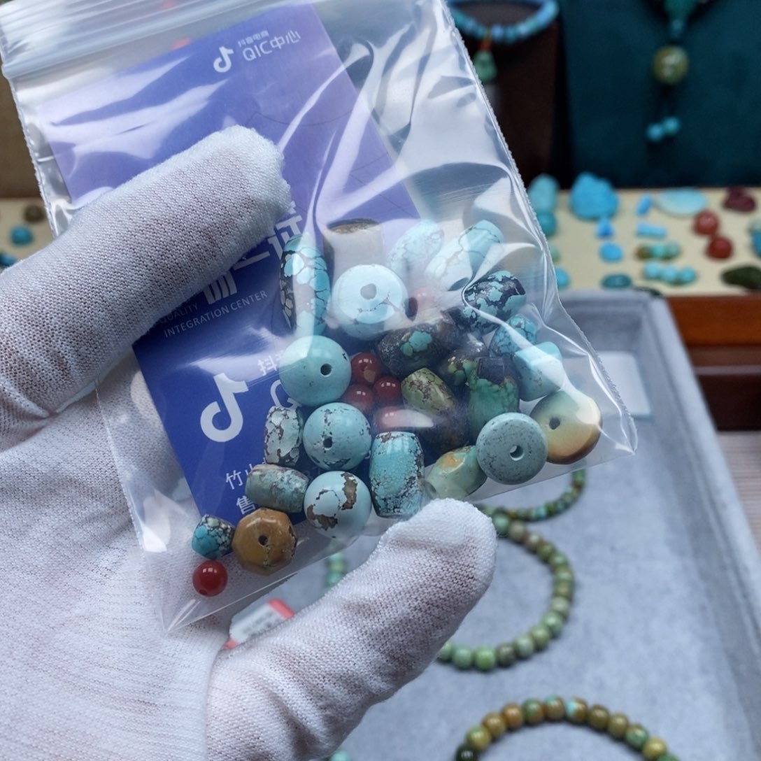 未镶嵌配饰南红玛瑙