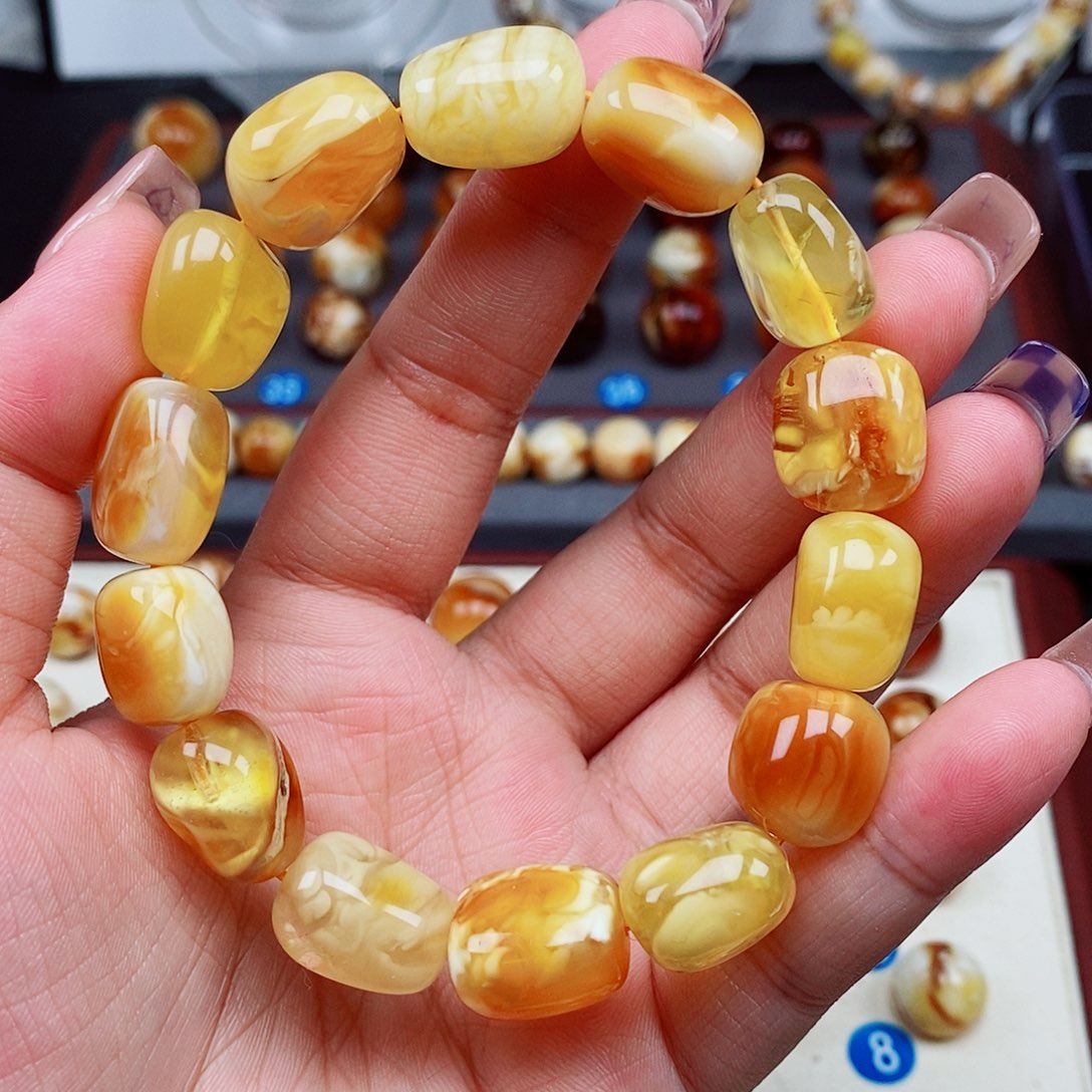 未镶嵌蜜蜡裸石蜜蜡