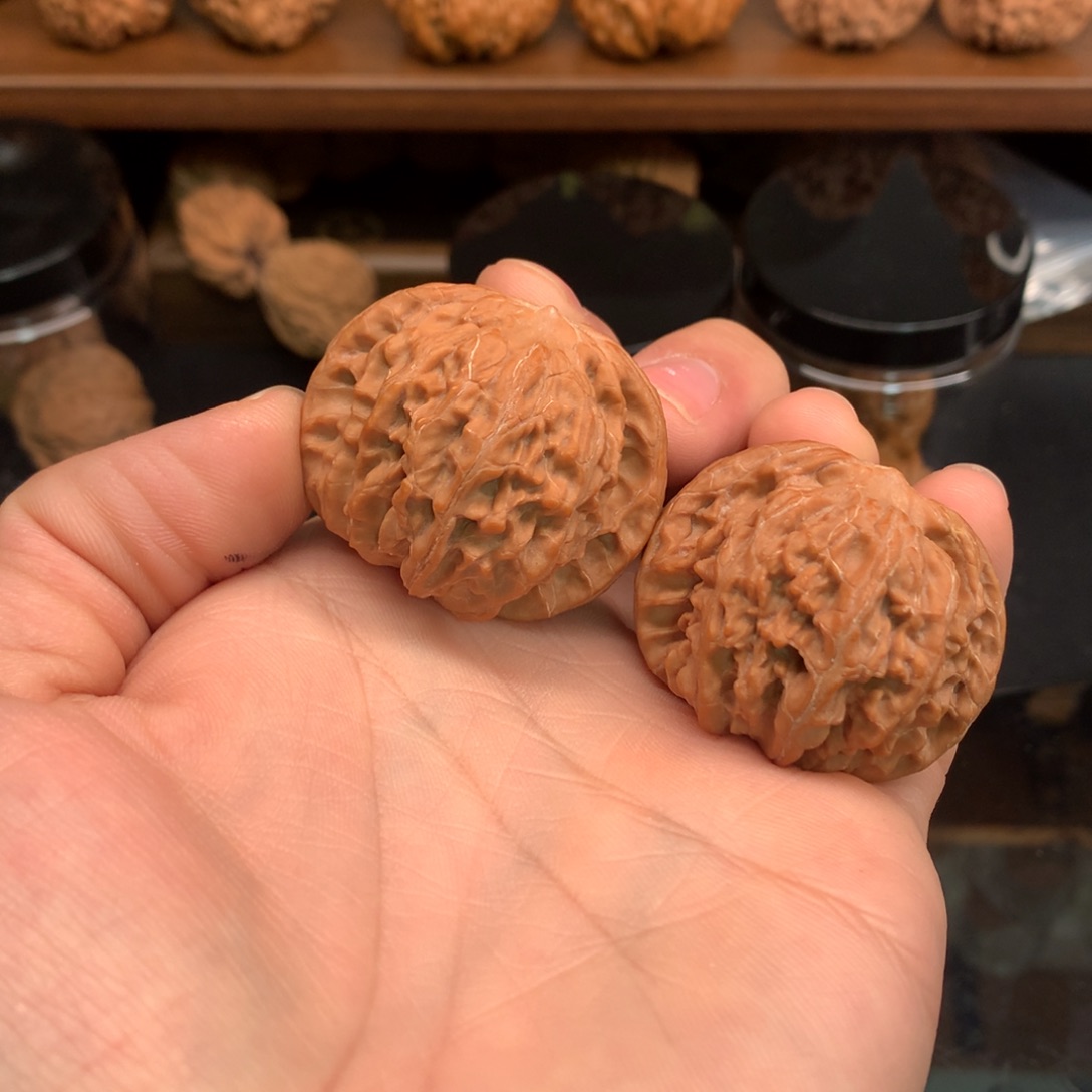 小***雄手串文玩核桃41磨盘