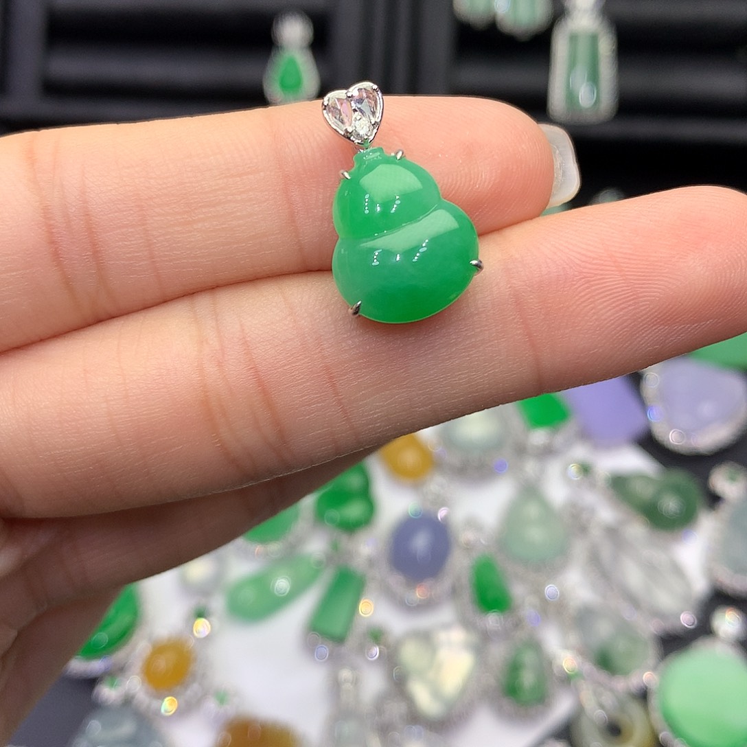 翡翠18K金镶嵌吊坠(不含链)