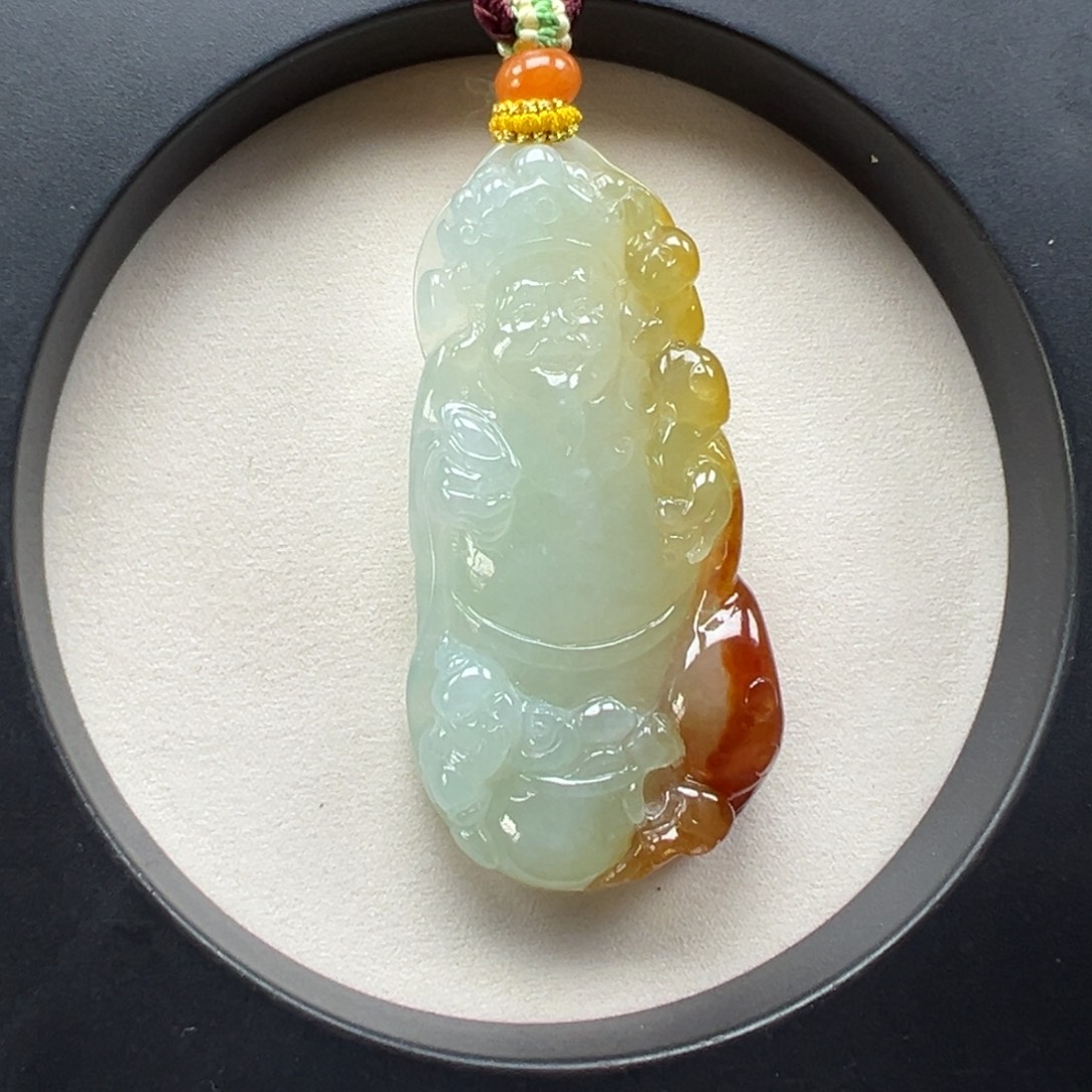 翡翠未镶嵌颈饰财神