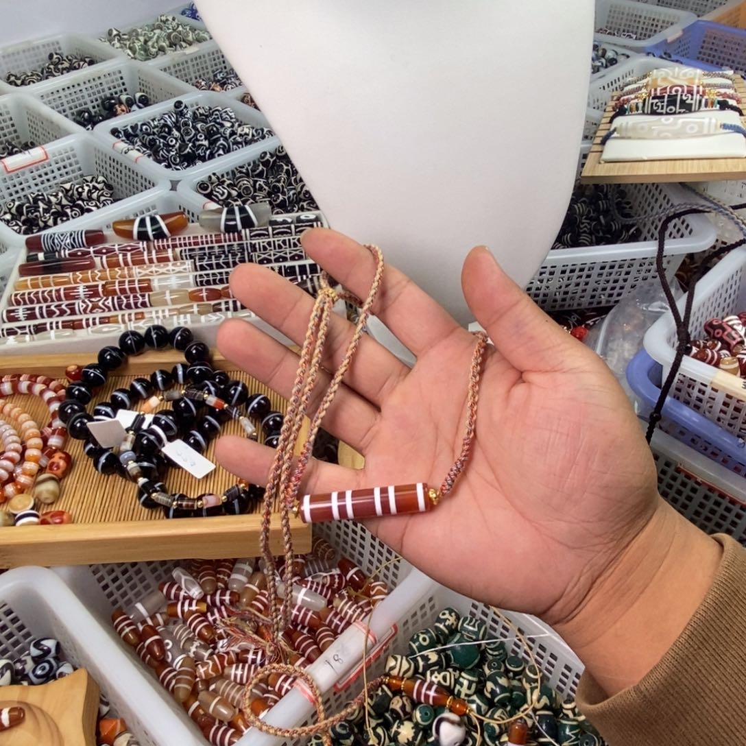 铭***铭玛瑙/玉髓未镶嵌散珠