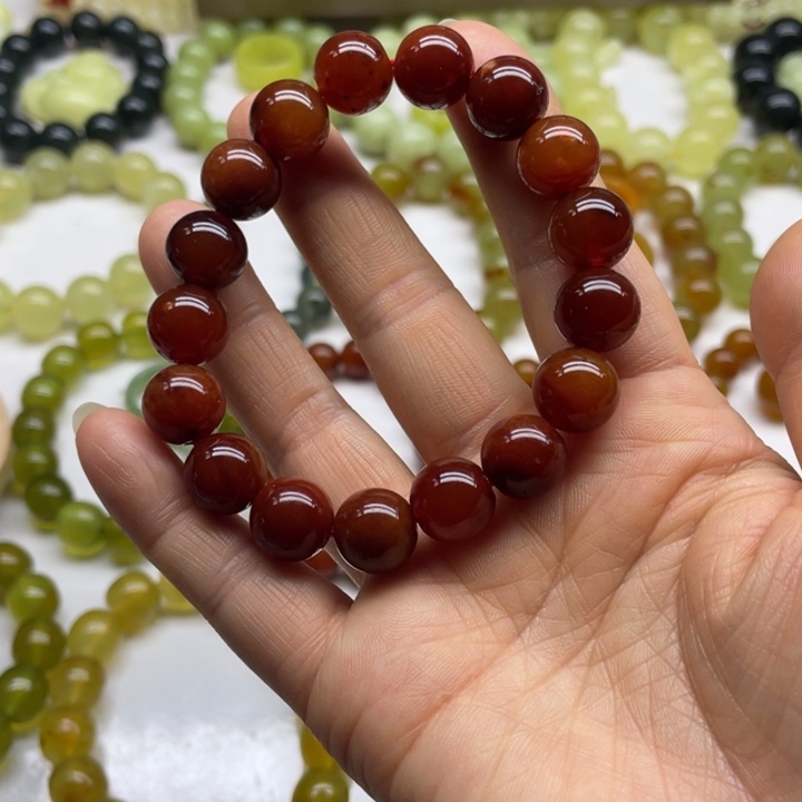 蛇纹石玉手串未镶嵌鸟***飞