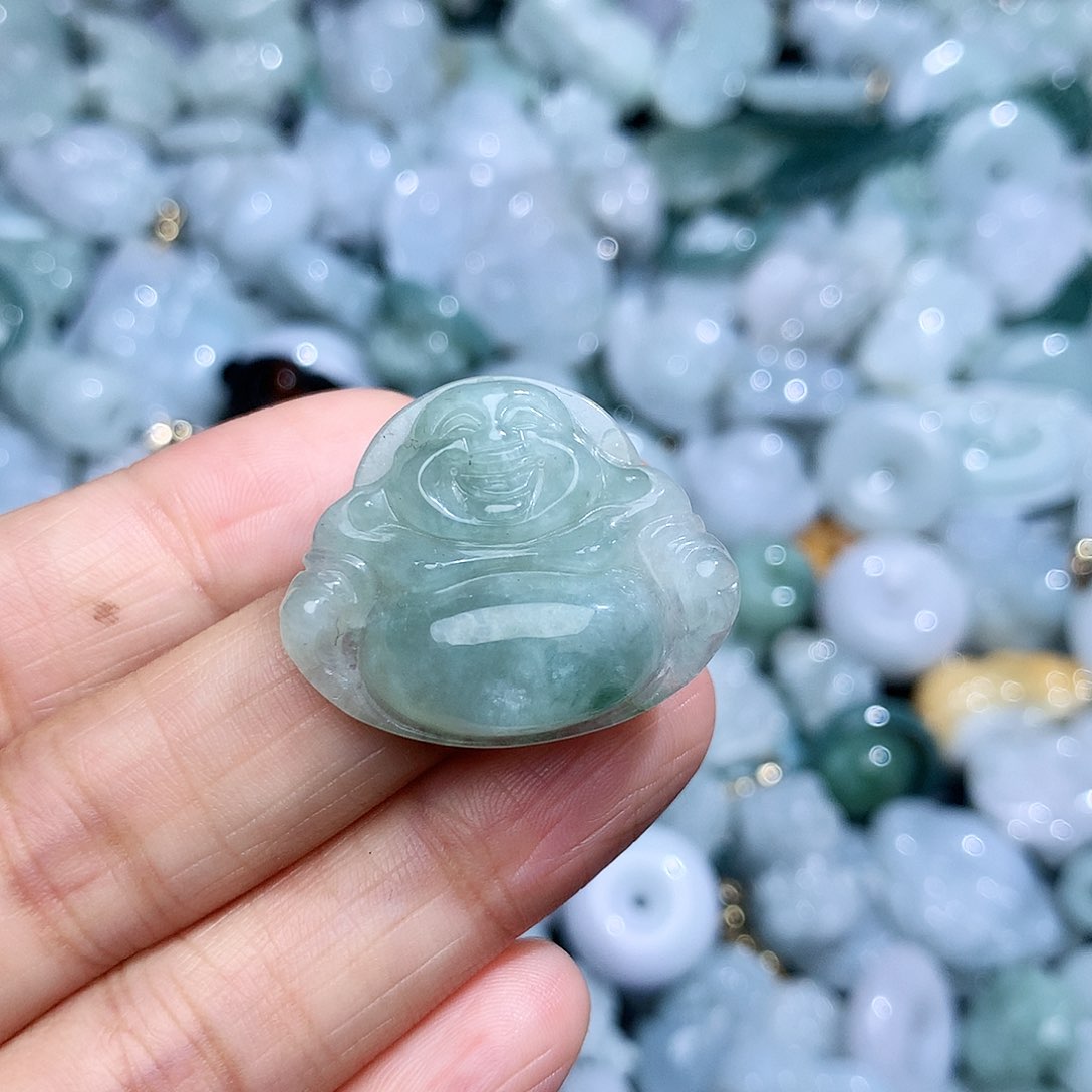 翡翠颈饰未镶嵌3831。