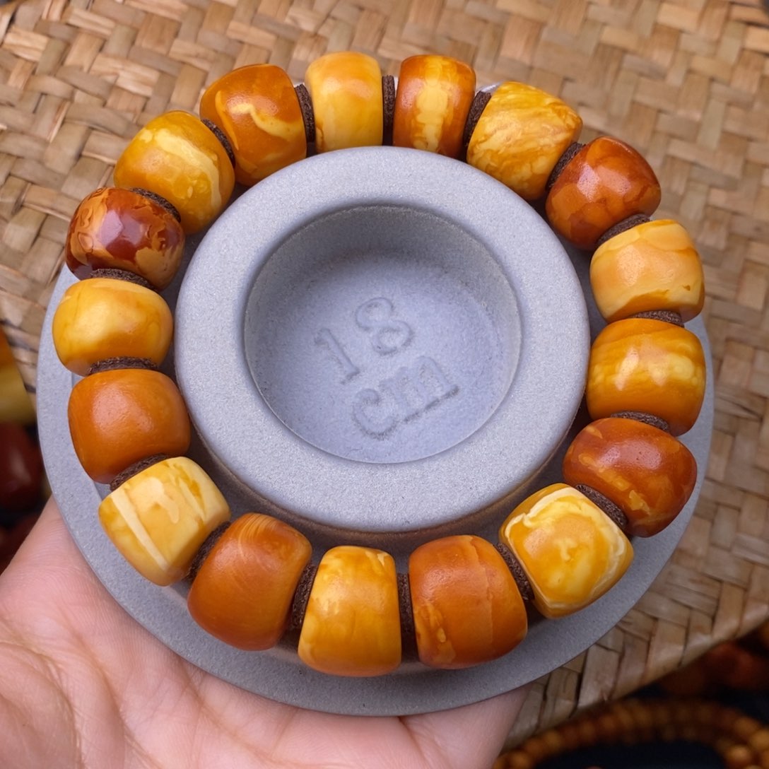 蜜蜡裸石未镶嵌蜜蜡