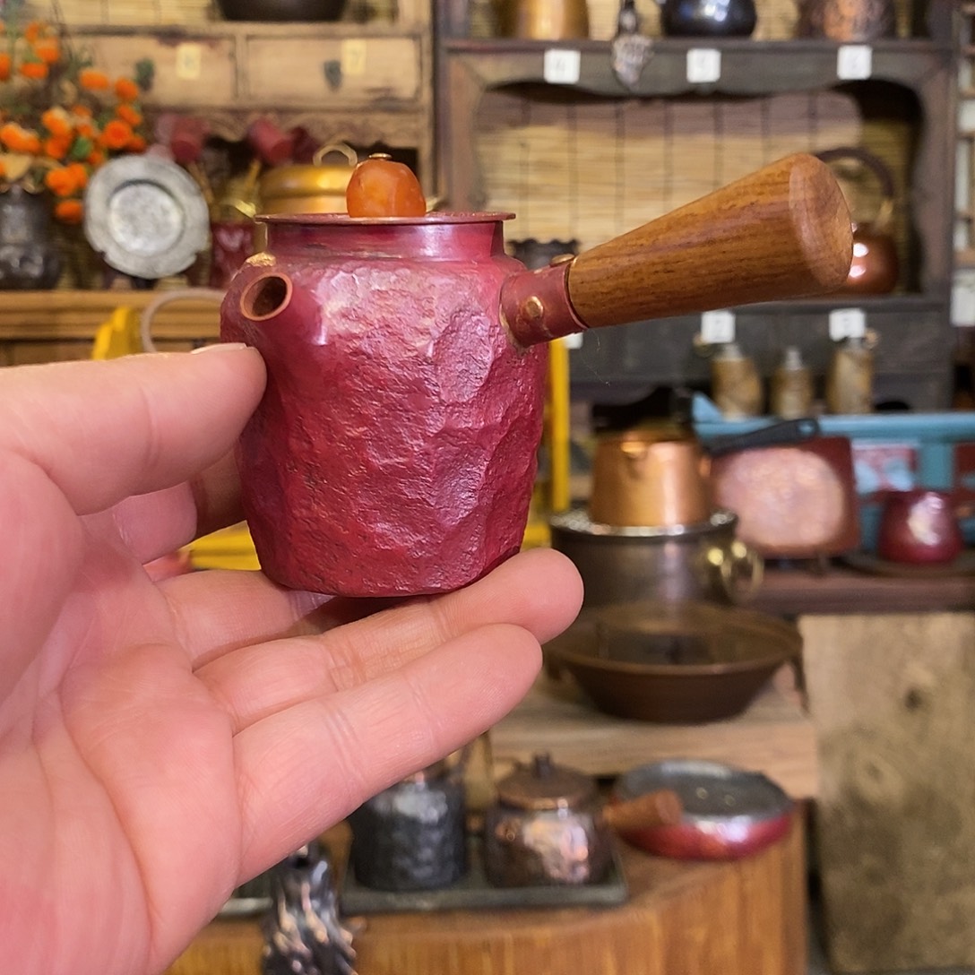 青****今语择物 红色侧把壶80cc