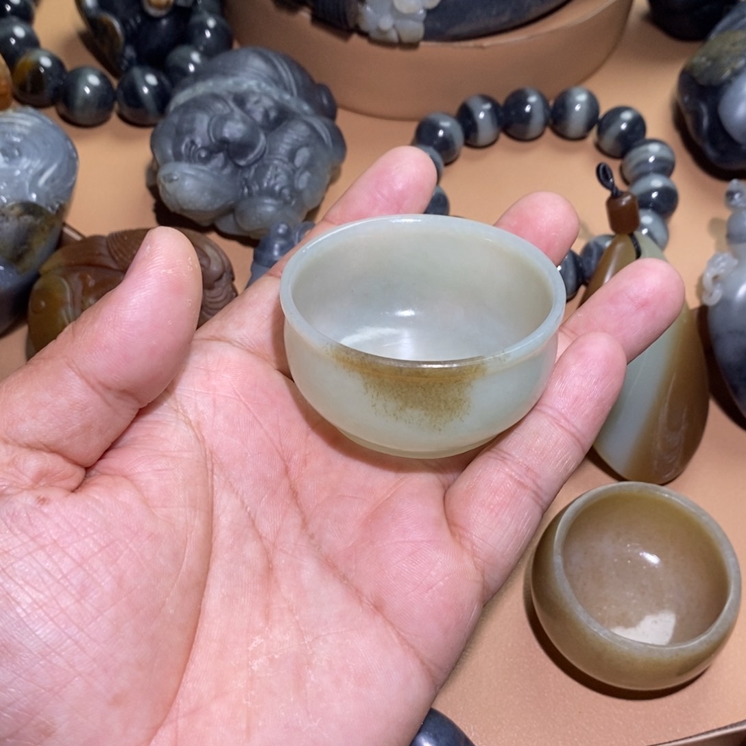 未镶嵌和田玉摆件