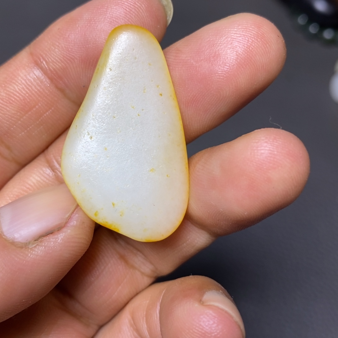 和田玉（糖玉）未镶嵌挂件