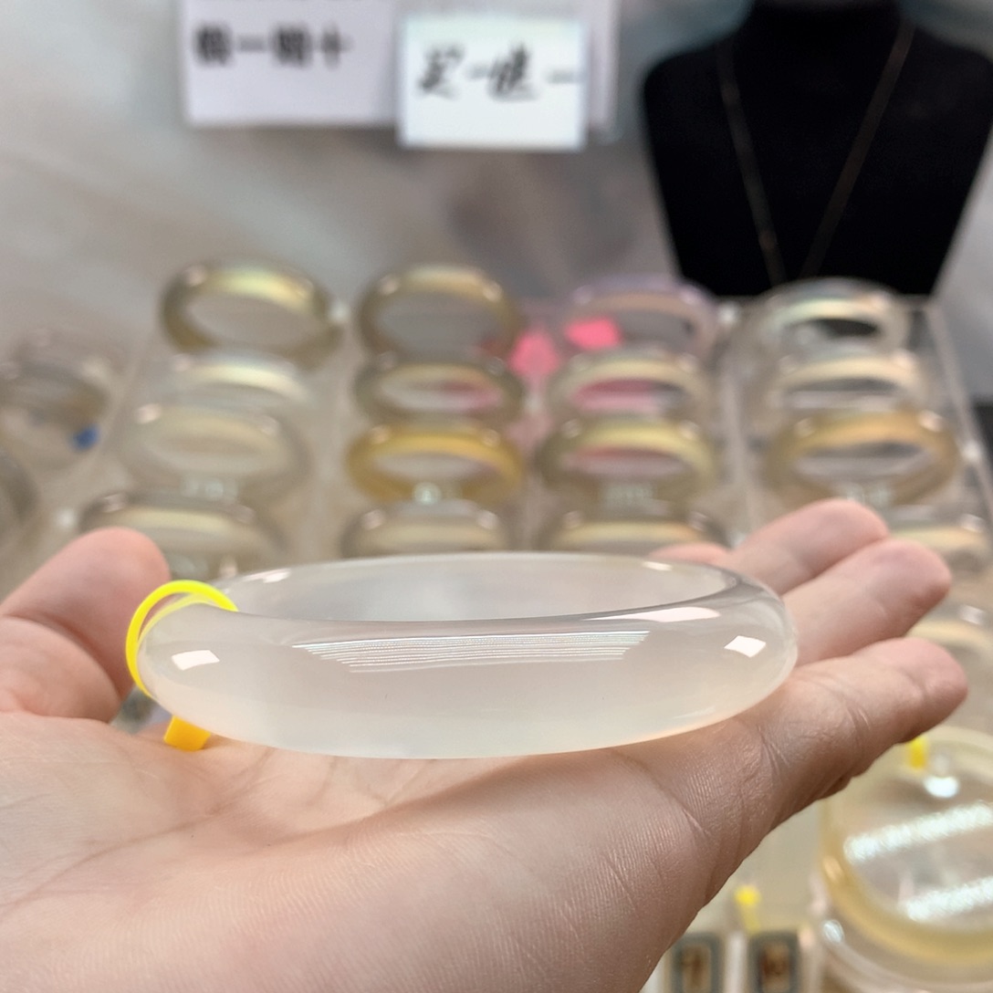 【闪购商品】手镯玛瑙/玉髓未镶嵌