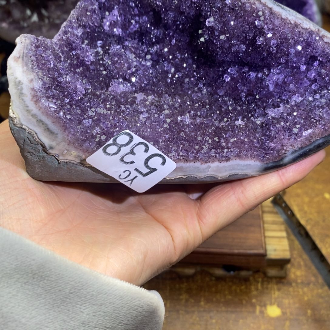 水晶大型摆件（非配饰）未镶嵌