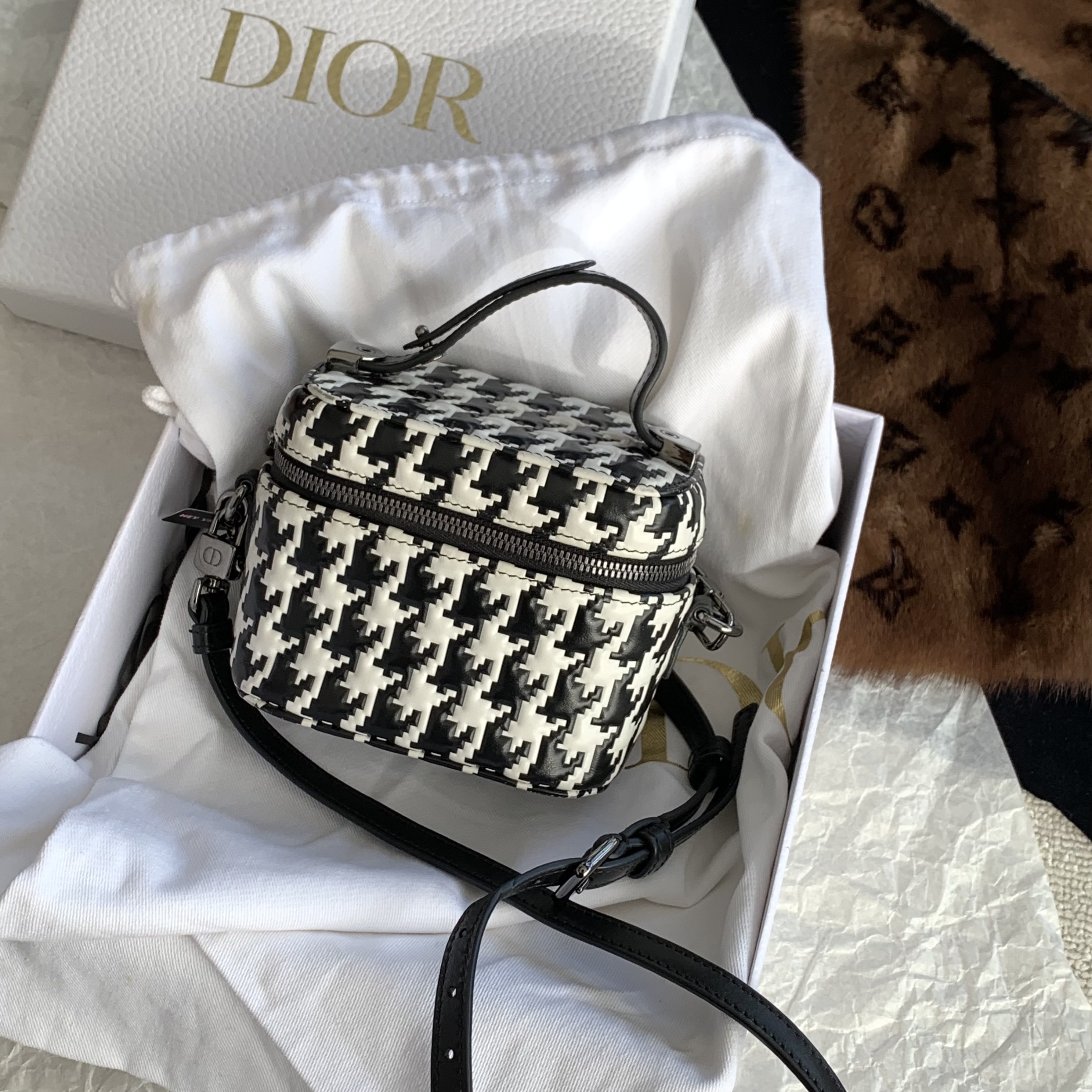 95新 DIOR/迪奥 千鸟格mini手柄小盒子包 18854615