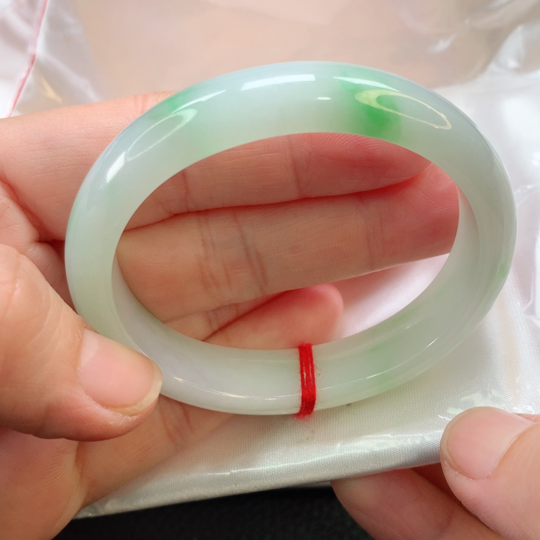 翡翠手镯未镶嵌53贵妃