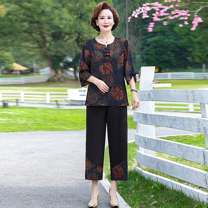 妈妈秋装2024年夏季中老年女装宽松大码洋气型适用聚酯纤维面料里