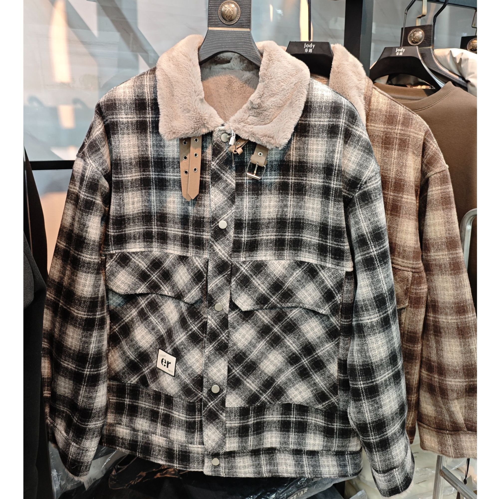 A36男士冬季格子翻领外套