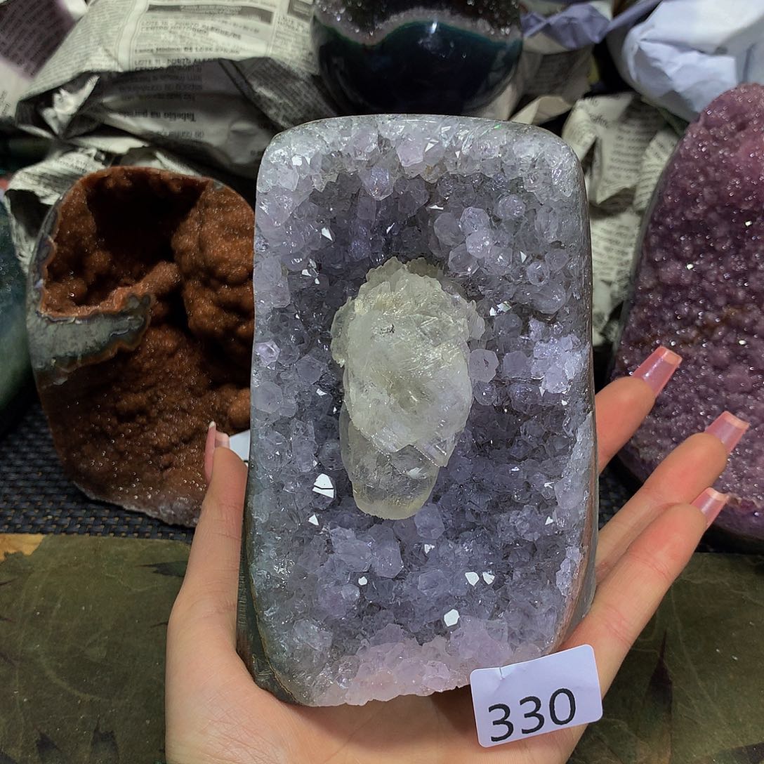 紫晶大型摆件（非配饰）未镶嵌