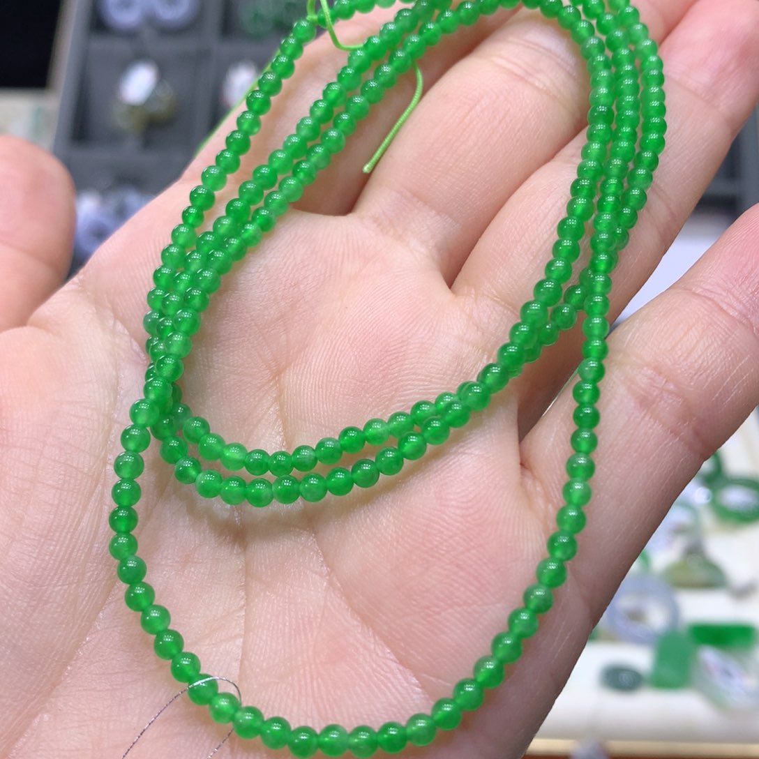 翡翠颈饰未镶嵌翡翠