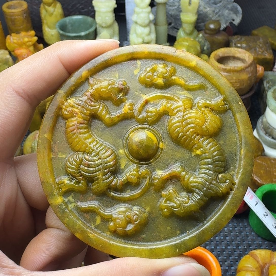 白玉菩提吊坠。。。