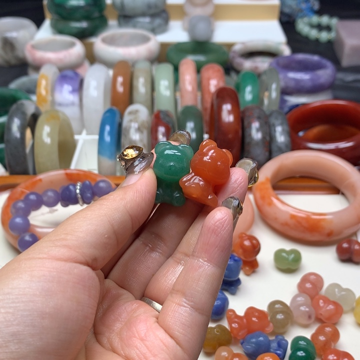 未镶嵌手镯石英质玉?*K