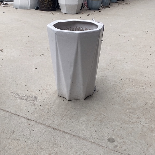 白八方中口24高33福利