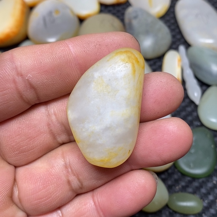 和田玉珠宝奇石未镶嵌