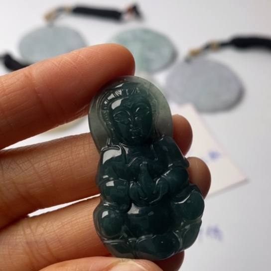 翡翠未镶嵌挂件翡翠