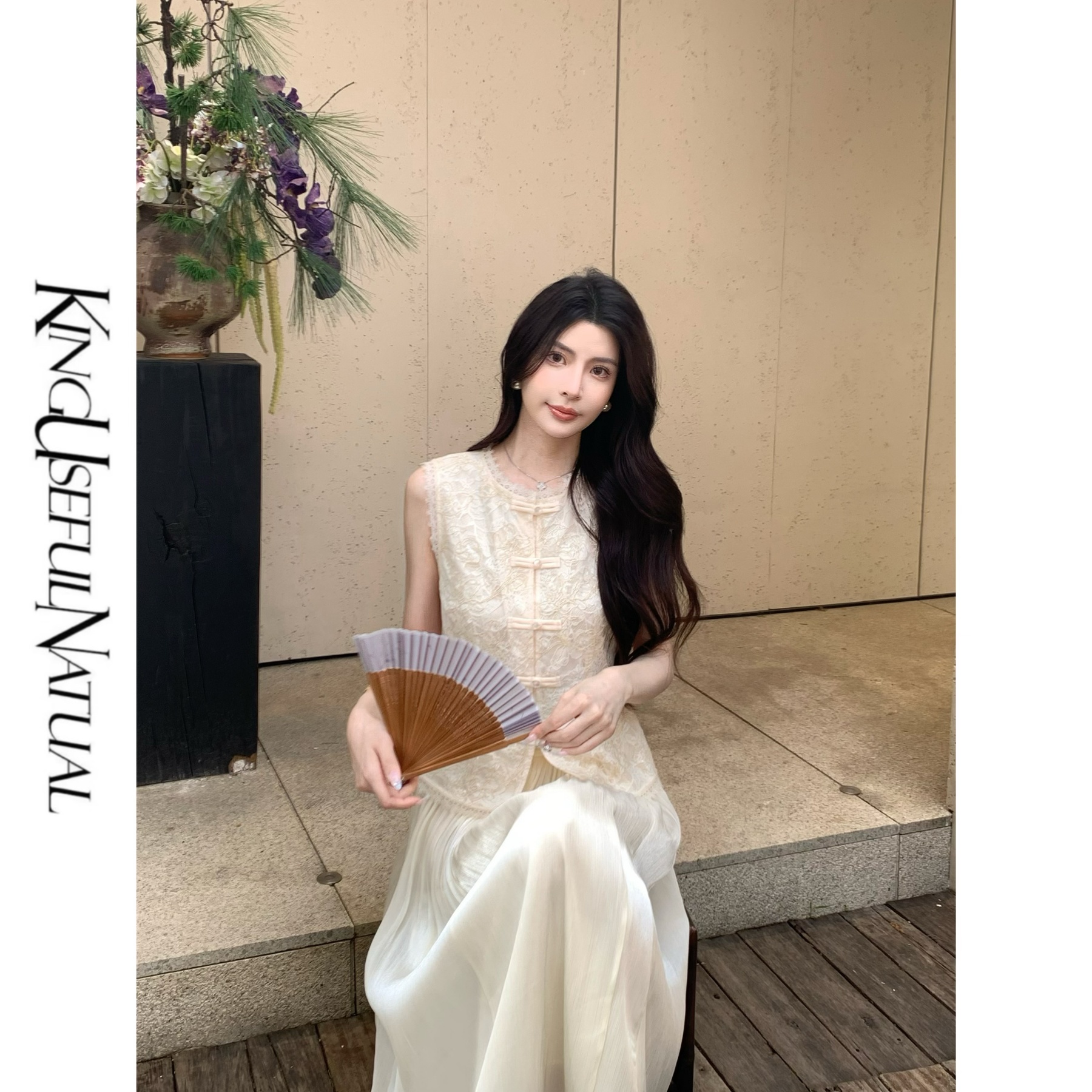 KUN【璃月】中式审美 精致重工立体蕾丝风格无袖精致盘扣马甲上衣