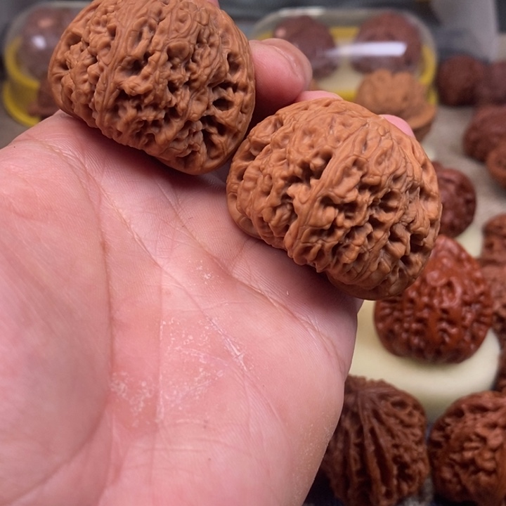 文玩核桃把件?****➠核桃