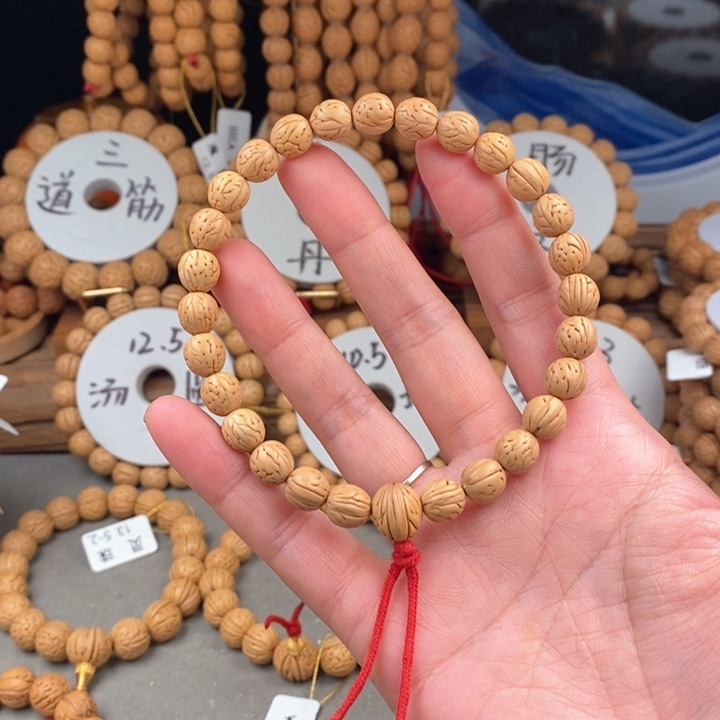 桃核手串小籽0.8+抛光尺寸误差0.5之间