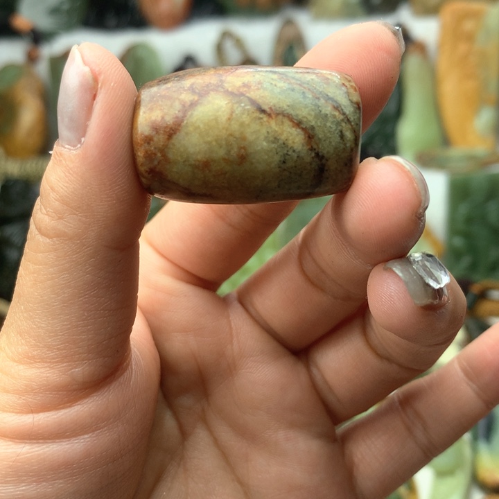 岫岩河磨玉（透闪石质玉）挂件未镶嵌