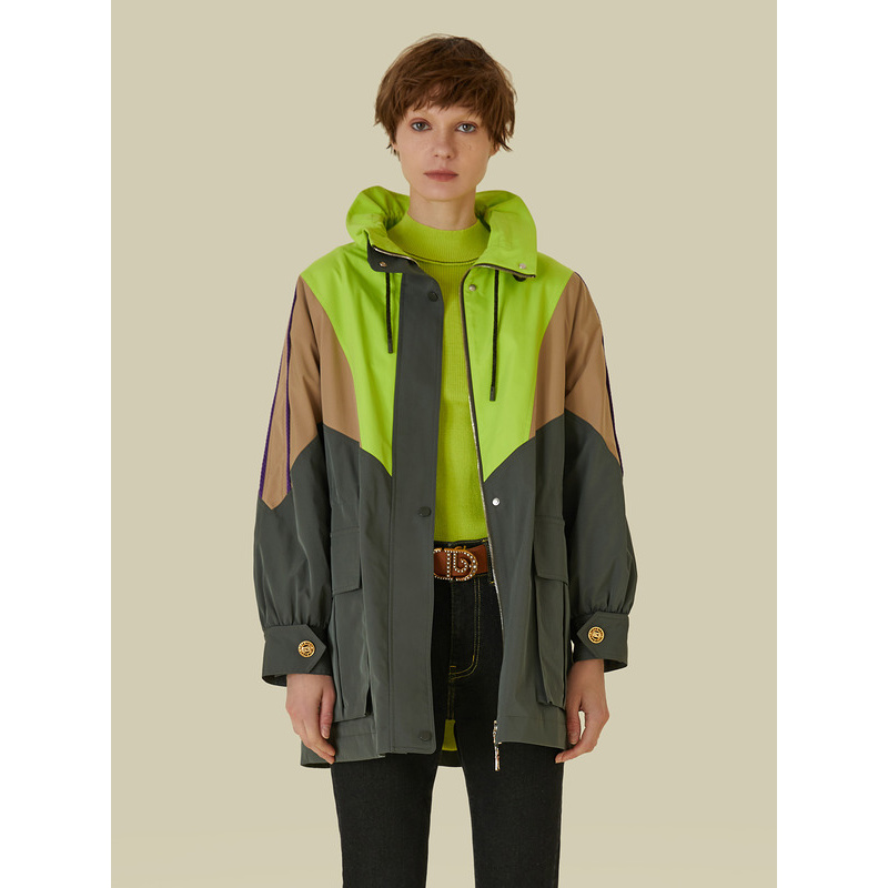 【九月专属】D63中长风衣5E4W64010