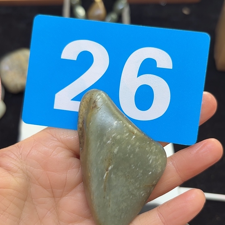 和田玉（糖玉）未镶嵌挂件